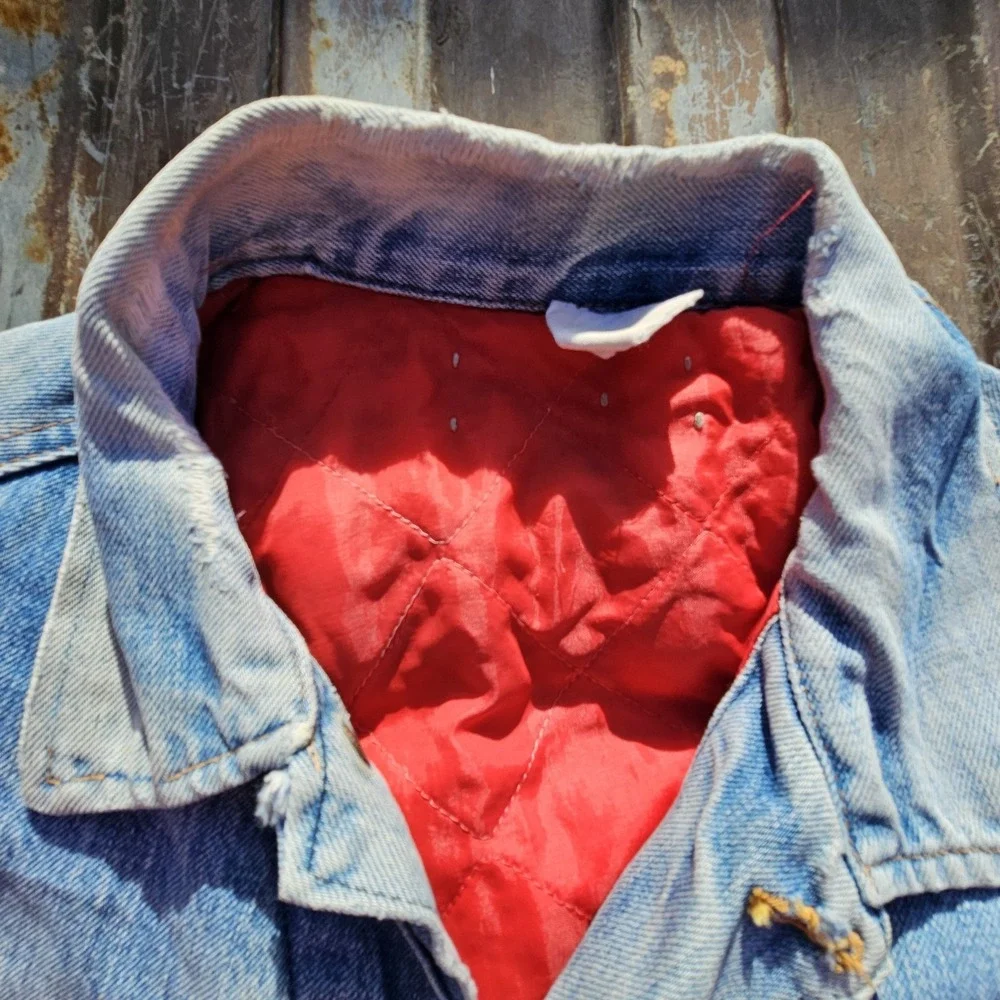 True VTG Lined Denim Trucker Jacket Type 3 Lg (Boxy) Faded And Stained Red Gut